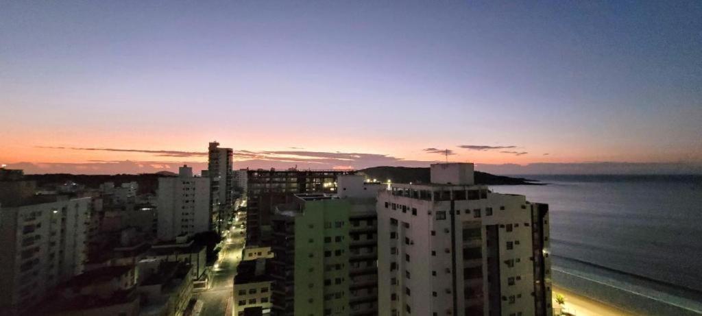Cobertura C/ Vista Para O Mar E Montanhas, Churrasqueira, 4 Quartos 2 Vg Garagem غواراباري المظهر الخارجي الصورة